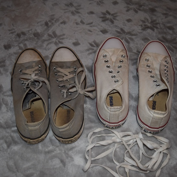 Converse Shoes - Bundle of low top converse